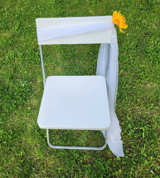 Bílá rozkládací židle